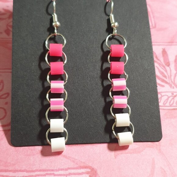 Pink White Chain Link Dangle Earrings Plastic Beads Team Girl Baby Reveal Hooks - Picture 4 of 4